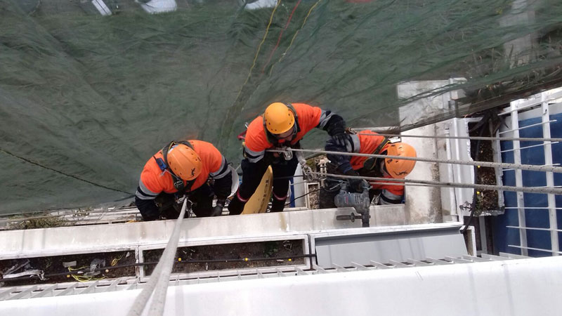 Trabajos en altura en construcción