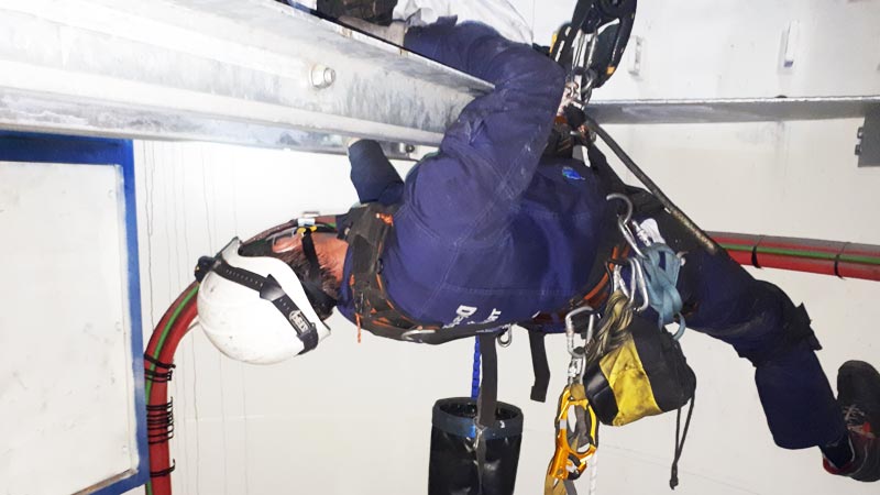 Wind Turbine Cleaning